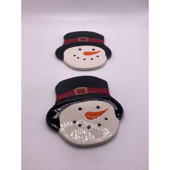 Set of four new coasters and a set of two kitchen towels both new - Picture 11 of 11